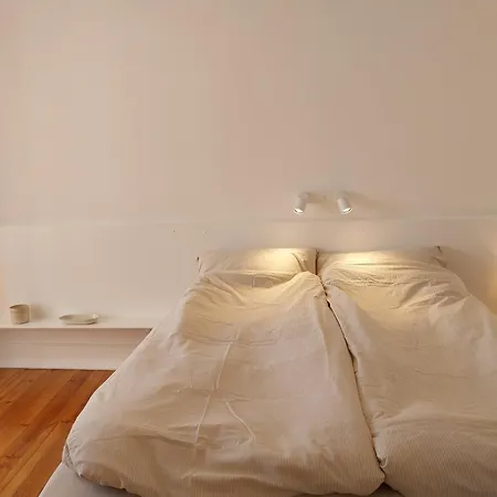 Stylish Cacilhas Near The Ferry To Lisbon * Almada