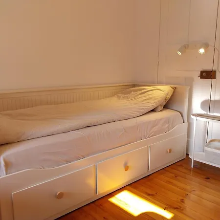Stylish Cacilhas Near The Ferry To Lisbon * Almada